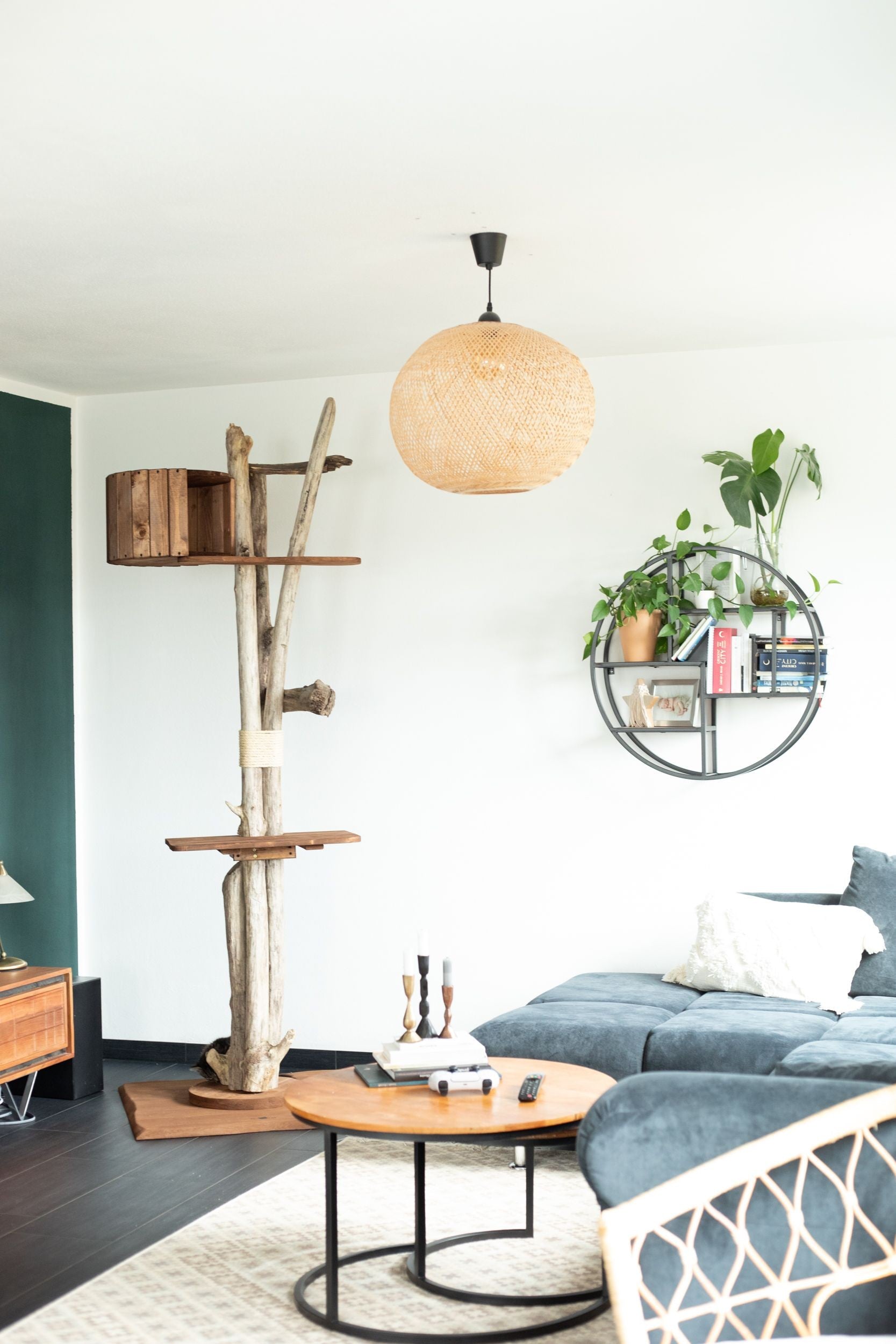 Kratzbaum Kletterbaum aus Naturholz – TOMCAT High Tower Katzenmöbel